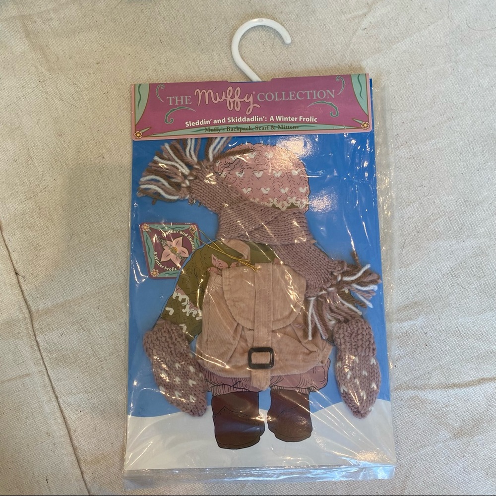 Muffy Vanderbear Hoppy Sleddin and Skedaddlin Outfit SEALED